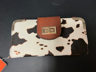 TURN LOCK CROSSBODY WALLET